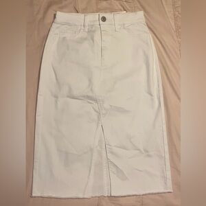 White denim skirt